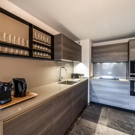 Cortirion - By Emerald *