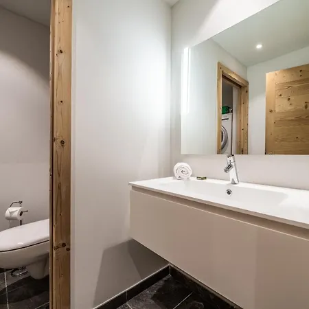 Cortirion - By Emerald