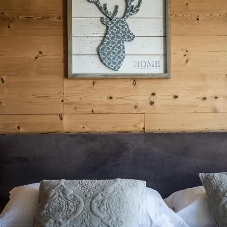 Cortirion - By Emerald *