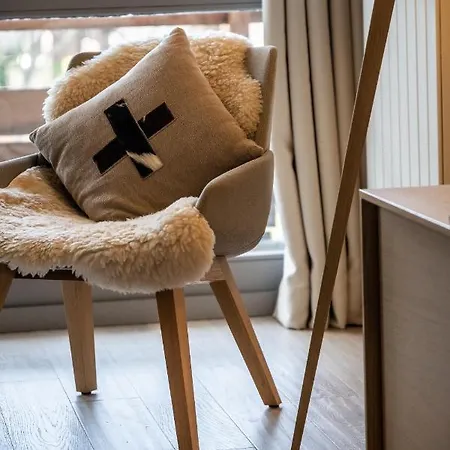 公寓 Cortirion - By Emerald 梅杰夫