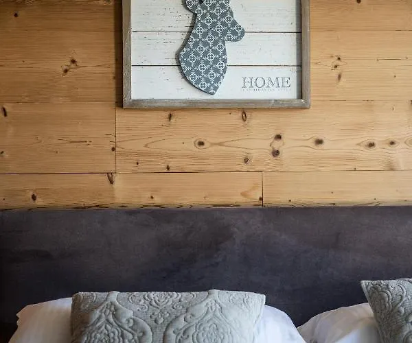 Cortirion - By Emerald *